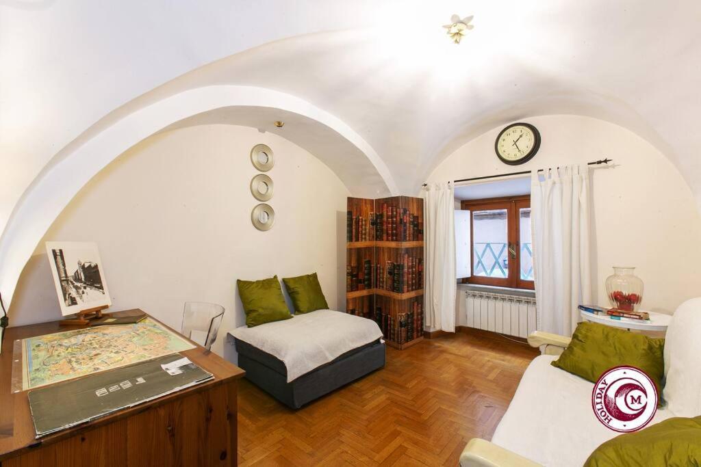 Appartamento Palazzo Scapucci A Navona *